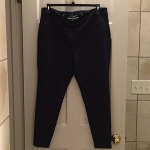 Women’s navy blue leggings